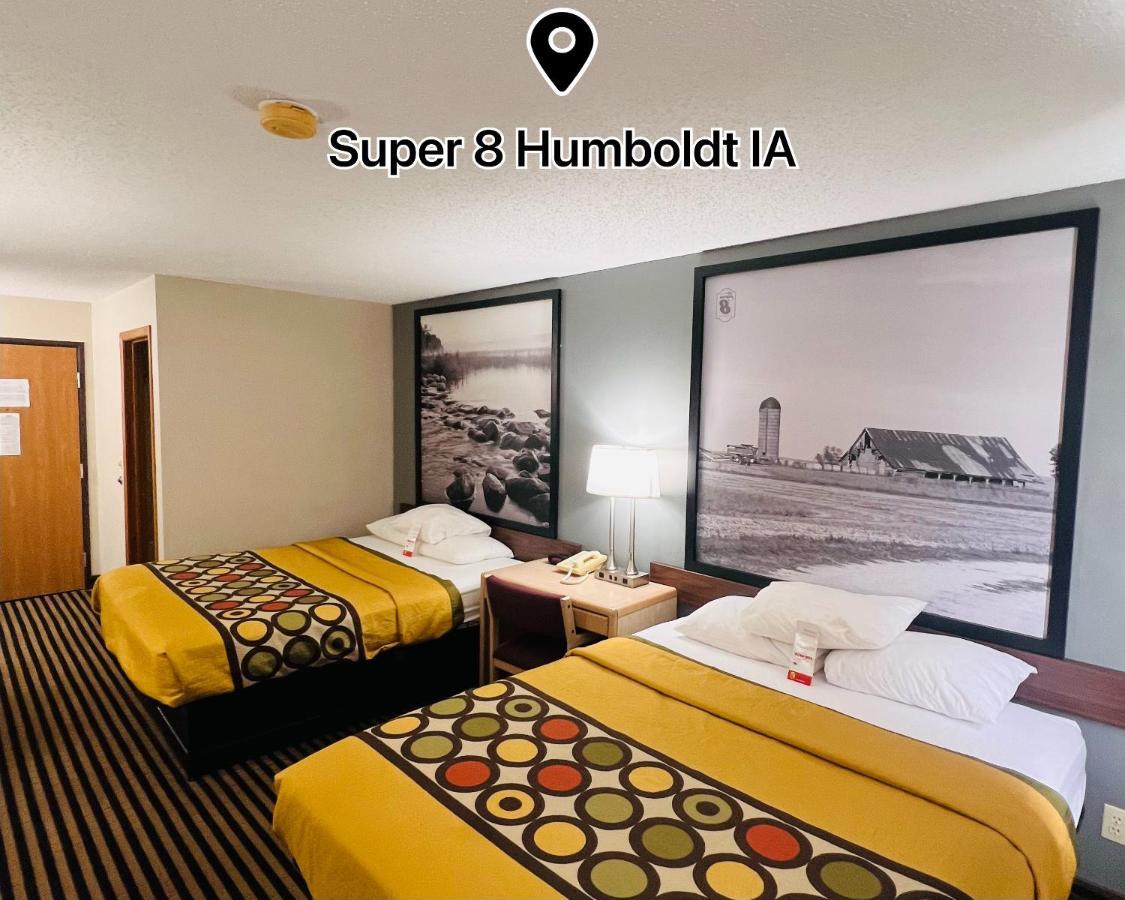 ホテル スーパー 8 ハンボルト Humboldt エクステリア 写真